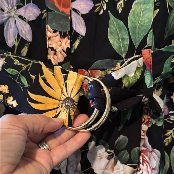 EUC ZARA FLORAL MIDI SHIRTDRESS SIZE L - Picture 8 of 10
